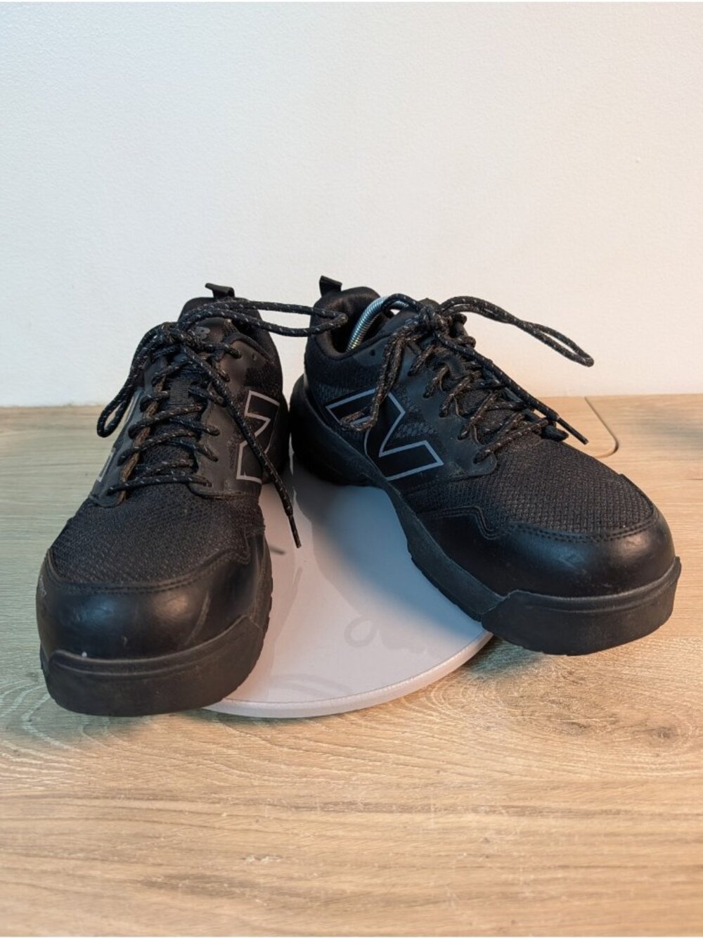 New Balance Work Acteva Shoes ASTM F2413-18 Mens Size 9.5 Protective Toe